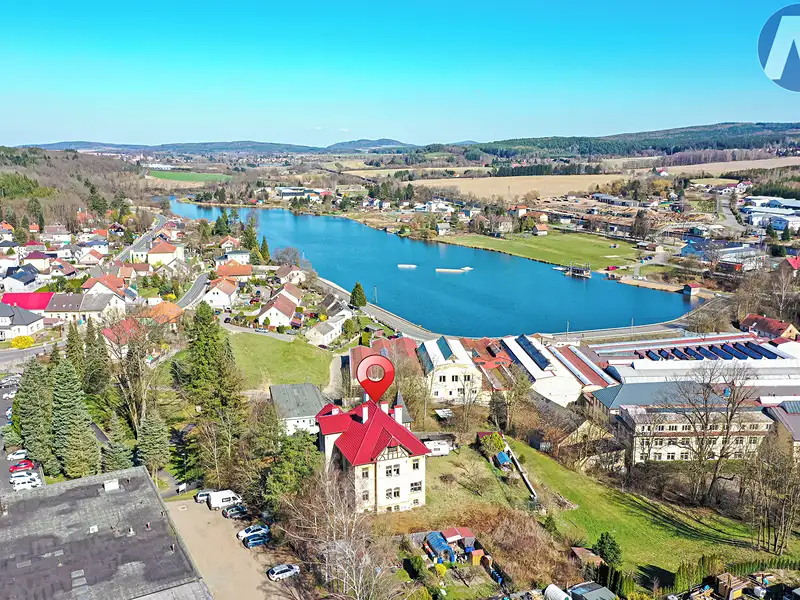 Prodej komerční nemovitosti 812 m², Holoubkov – náhled fotky 3