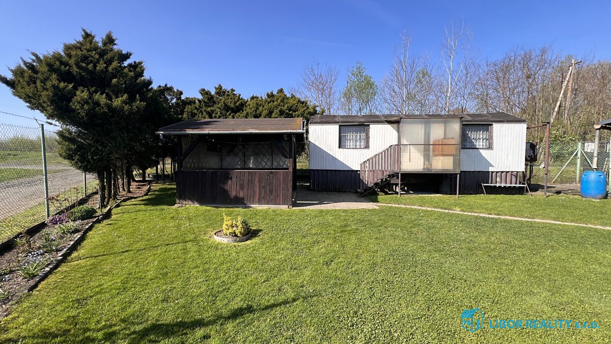 Prodej chaty 30 m², pozemek 829 m², Frýdek-Místek – fotka 1 z 3