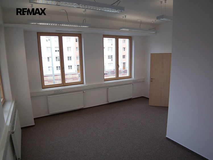 Gewerbefläche zur Miete, 74 m² (7 von 13)