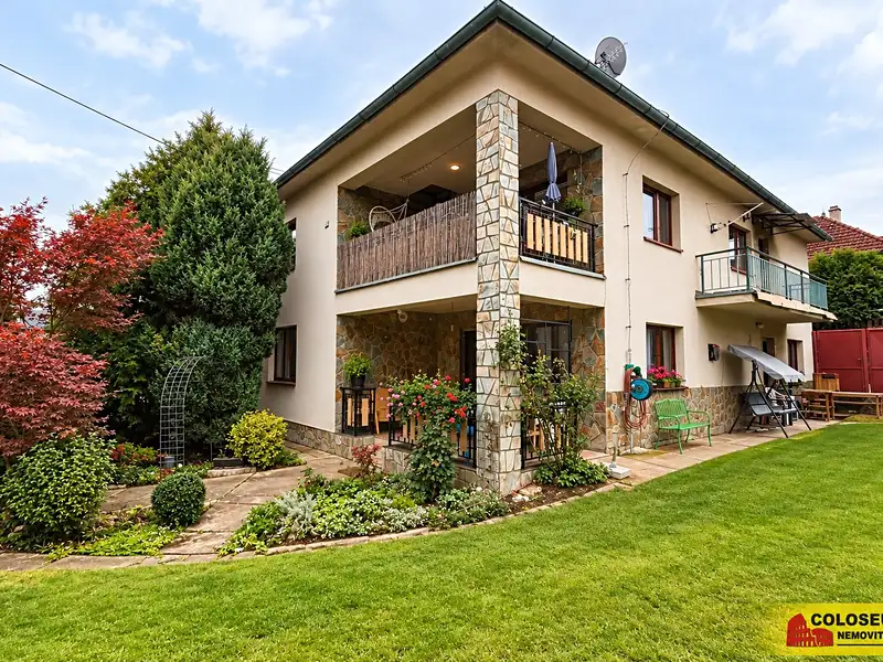 Prodej rodinného domu 300 m², pozemek 1000 m², Lípa – náhled fotky 1