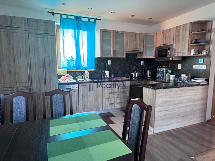 Pronájem domu, 85 m² (2 z 13)