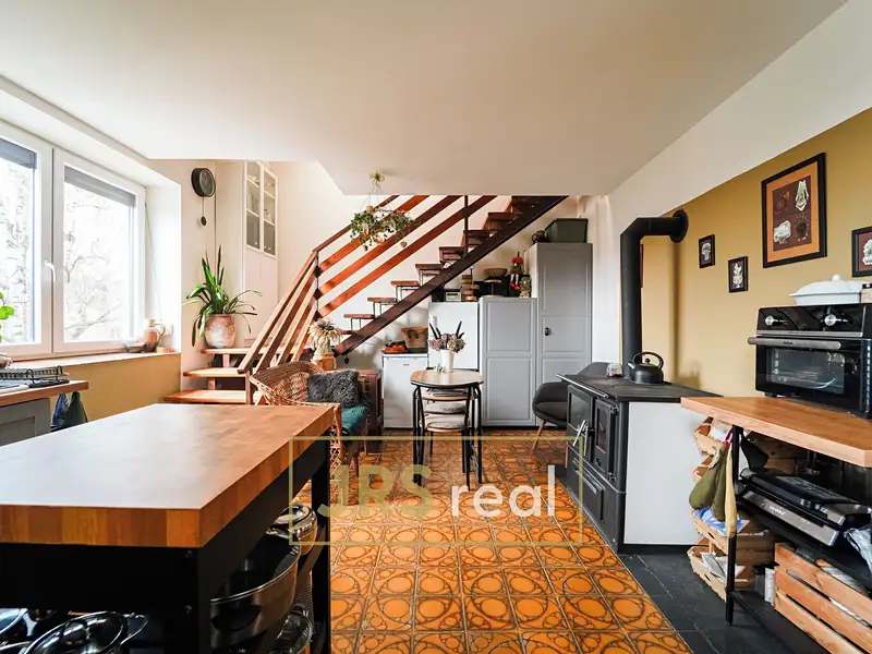 Prodej rodinného domu 295 m², pozemek 1358 m², Hustopeče – náhled fotky 3