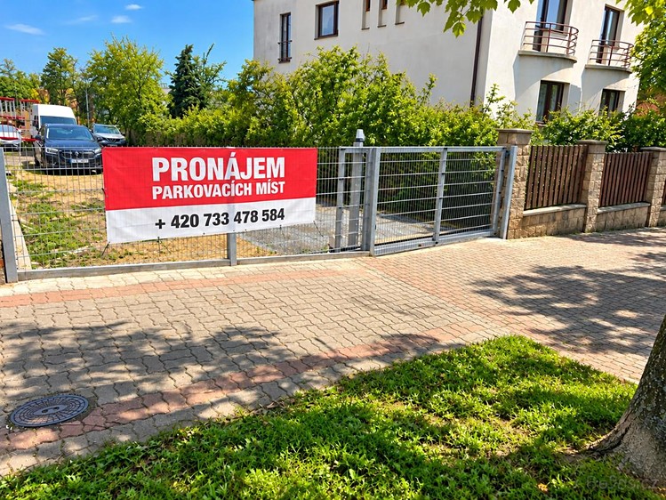 Pronájem nemovitosti, 18 m² (1 z 3)
