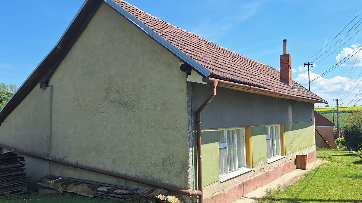 Prodej rodinného domu 167 m², pozemek 1086 m², Halenkovice – fotka 1 z 3
