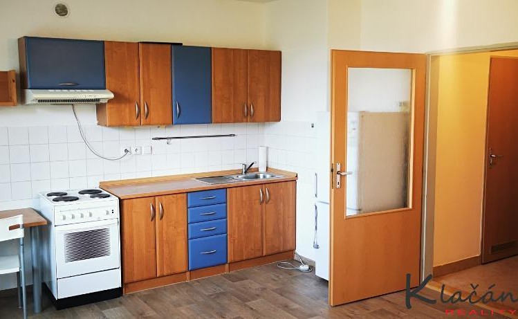 Wohnung 1+kk zum Kauf, 29 m² (1 von 5)