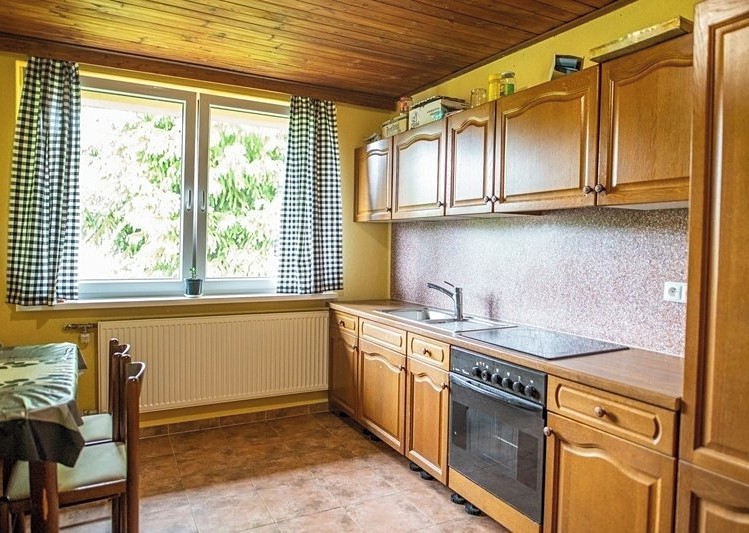 Комерційне приміщення на продаж, 200 м² (12 з 24)