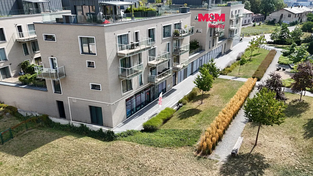 Pronájem obchodního prostoru 276 m²