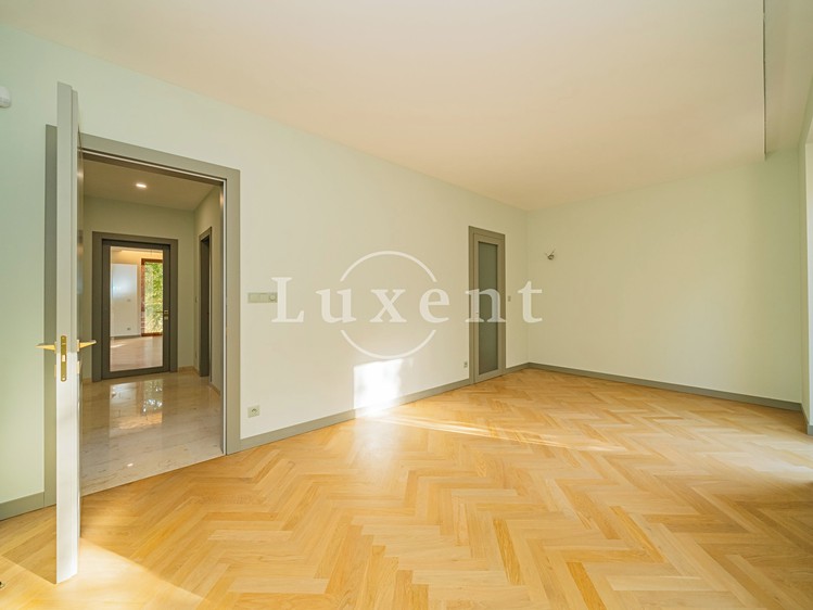 Квартира 4+kk на продаж, 175 м² (11 з 20)