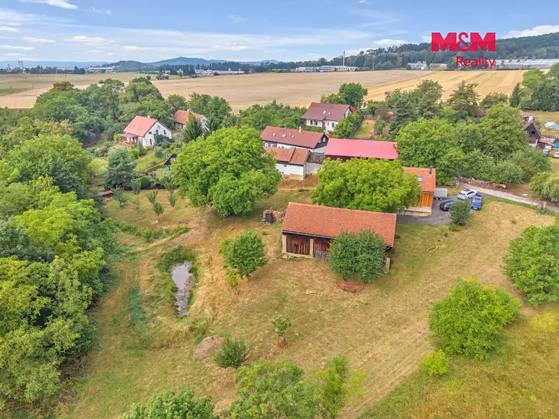 Prodej rodinného domu 180 m², pozemek 3926 m², Radim – náhled fotky 2