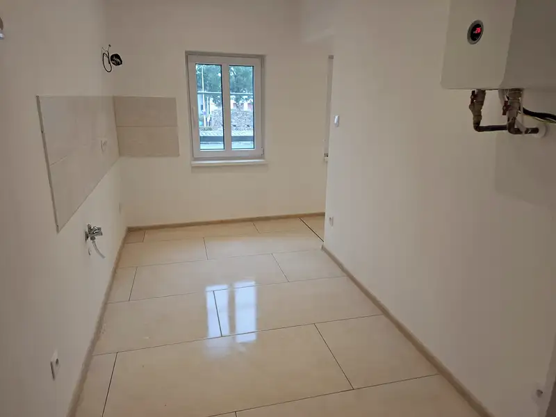 Pronájem bytu 1+1 34 m², Frýdlant – náhled fotky 2
