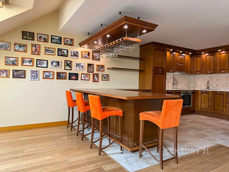 Pronájem bytu 3+kk 157 m², Praha – náhled fotky 3