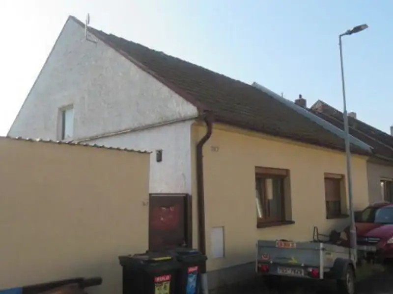 Dražba rodinného domu 225 m², pozemek 225 m², Pečky – náhled fotky 1