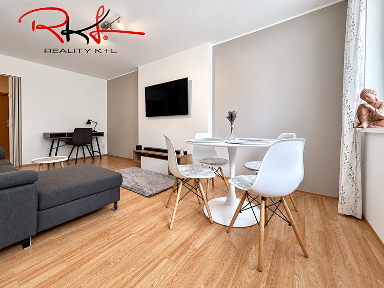 Pronájem bytu 3+kk, 70 m² (3 z 17)