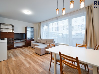 Pronájem bytu 3+kk, 80 m² (3 z 15)