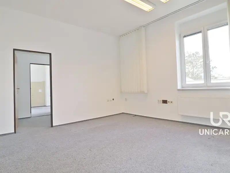 Pronájem kanceláře 69 m², Modřice – náhled fotky 1