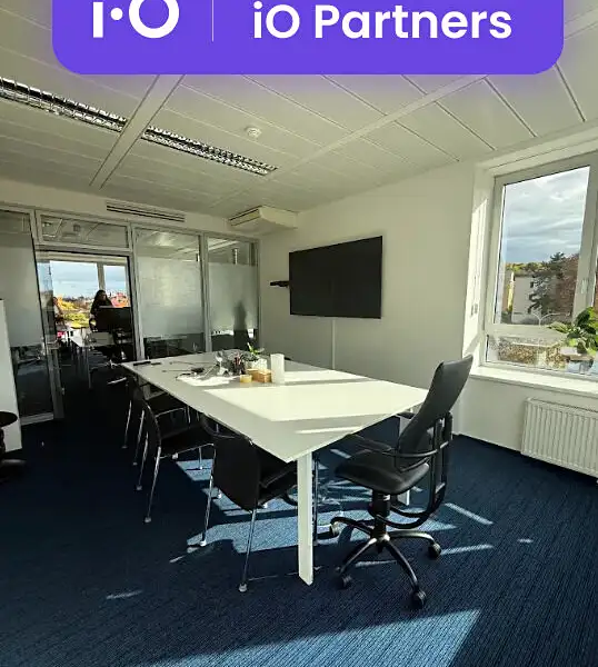 Pronájem kanceláře 274 m², Praha – náhled fotky 2