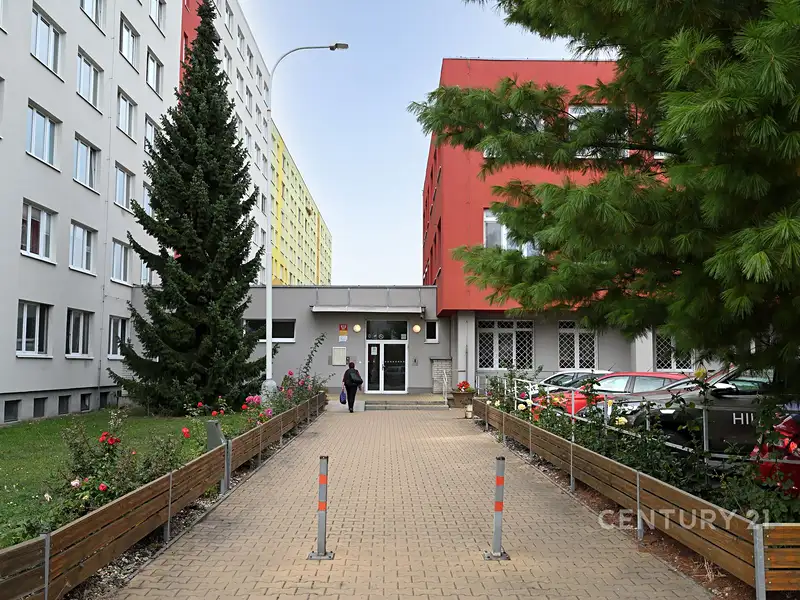 Prodej bytu 2+1 52 m², Praha – náhled fotky 1