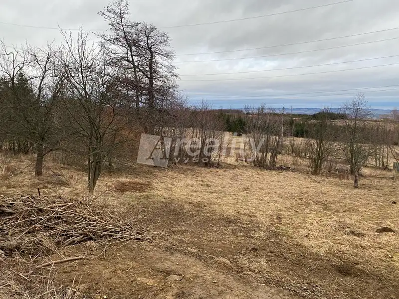 Prodej stavebního pozemku 1268 m², Zašovice – náhled fotky 2