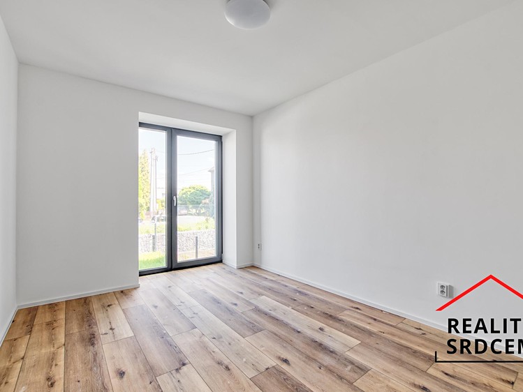 Pronájem bytu 2+kk, 62 m² (9 z 24)