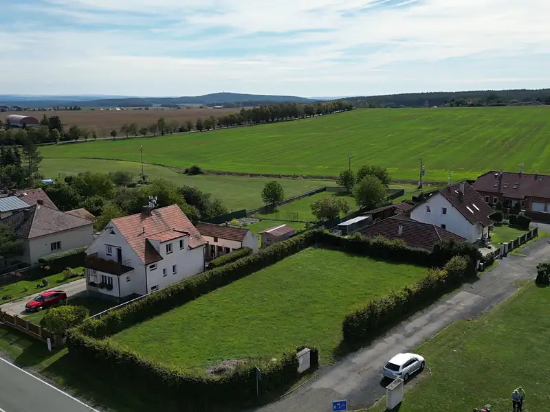 Prodej stavebního pozemku 1077 m², Tatiná – náhled fotky 1