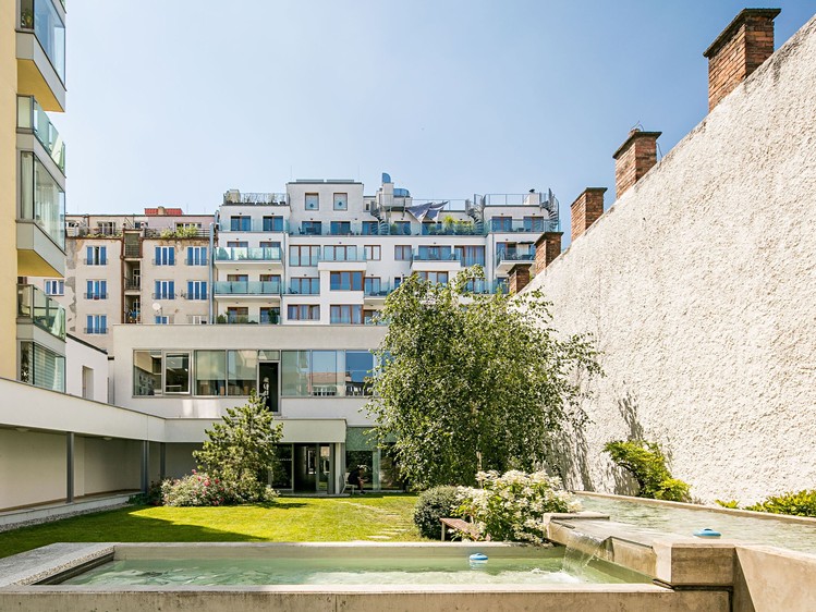 Pronájem bytu 3+kk, 88 m² (13 z 14)