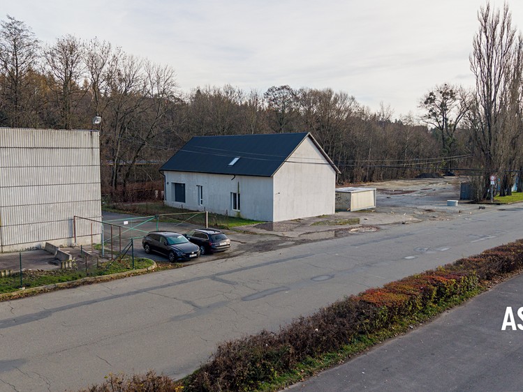Haus zum Kauf, 245 m² (2 von 20)