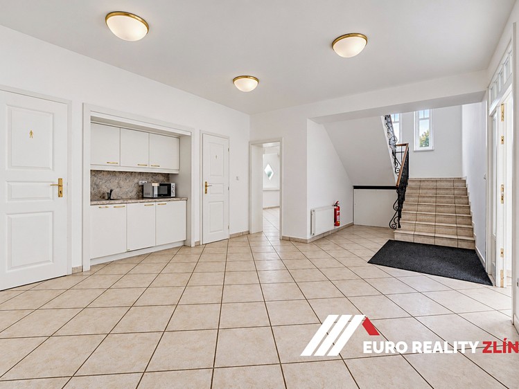 Комерційне приміщення в оренду, 477 м² (21 з 30)