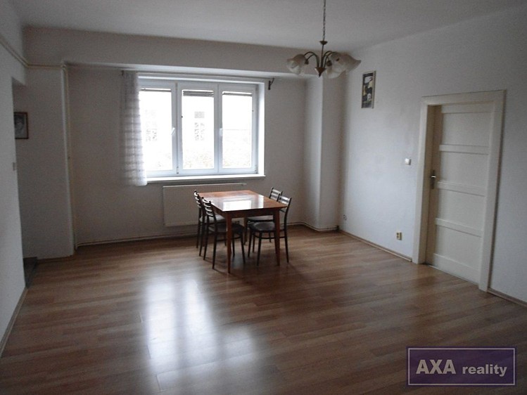 Prodej bytu 2+kk, 67 m² (2 z 10)