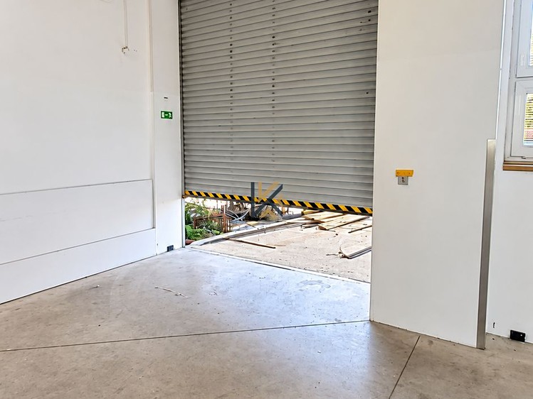Pronájem komerčního prostoru, 400 m² (3 z 8)