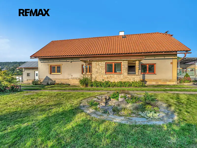 Prodej rodinného domu 212 m², pozemek 703 m², Podhorní Újezd a Vojice – náhled fotky 1