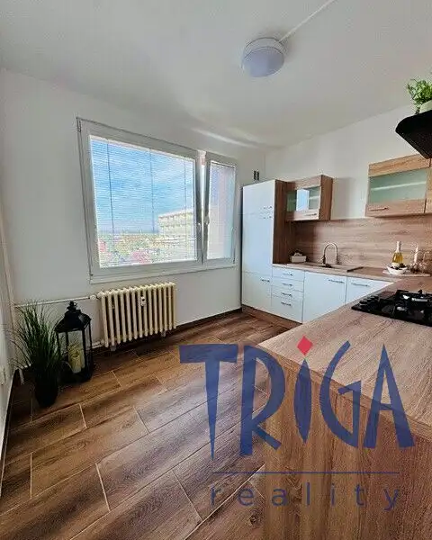 Prodej bytu 3+1 72 m², Jaroměř – náhled fotky 2