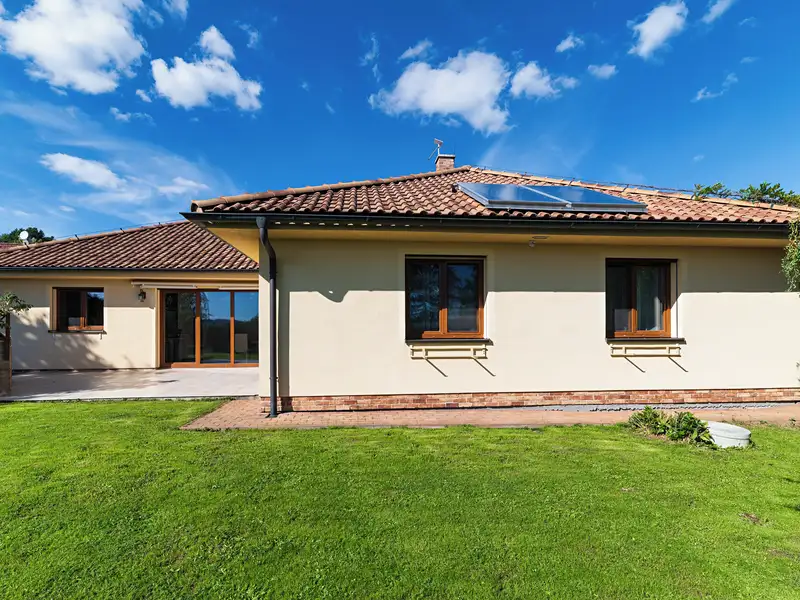 Prodej rodinného domu 206 m², pozemek 728 m², Chválenice – náhled fotky 1