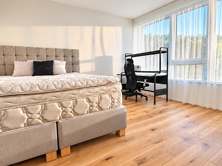 Pronájem bytu 4+kk, 119 m² (24 z 33)