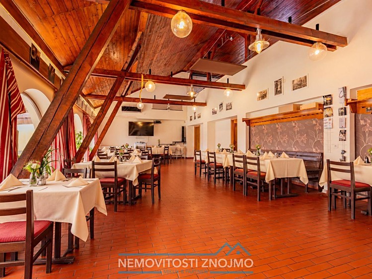 Комерційне приміщення на продаж, 630 м² (11 з 35)