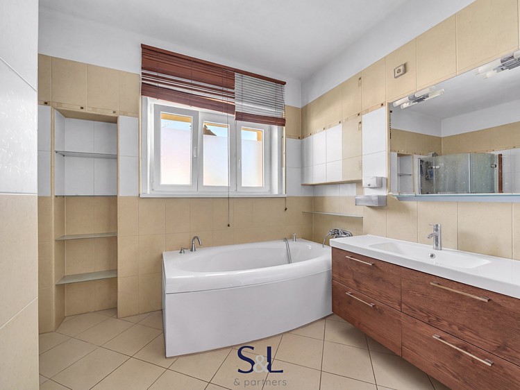 Wohnung 2+1 zum Kauf, 83 m² (16 von 27)