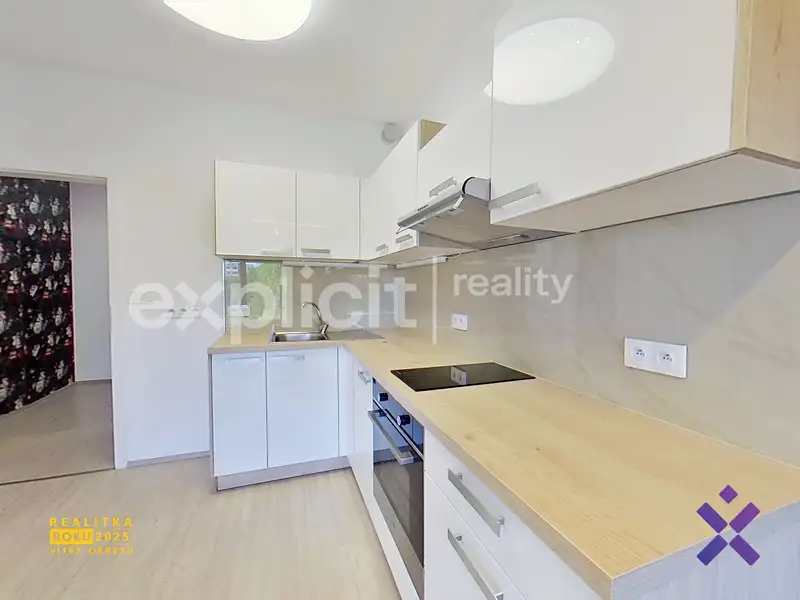 Pronájem bytu 1+kk 33 m², Zlín – náhled fotky 1