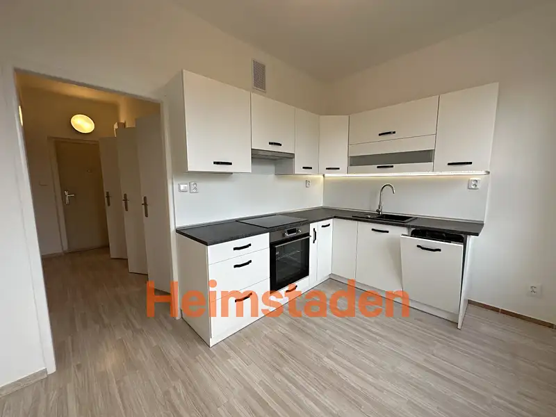 Pronájem bytu 3+1 85 m², Ostrava – náhled fotky 2