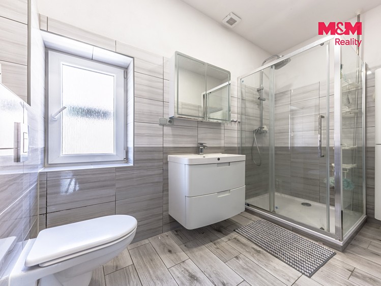 Будинок на продаж, 230 м² (3 з 27)