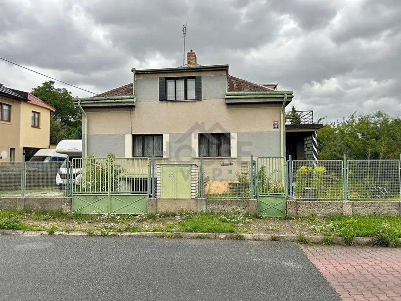 Prodej rodinného domu 240 m², pozemek 1199 m², Praha – náhled fotky 3