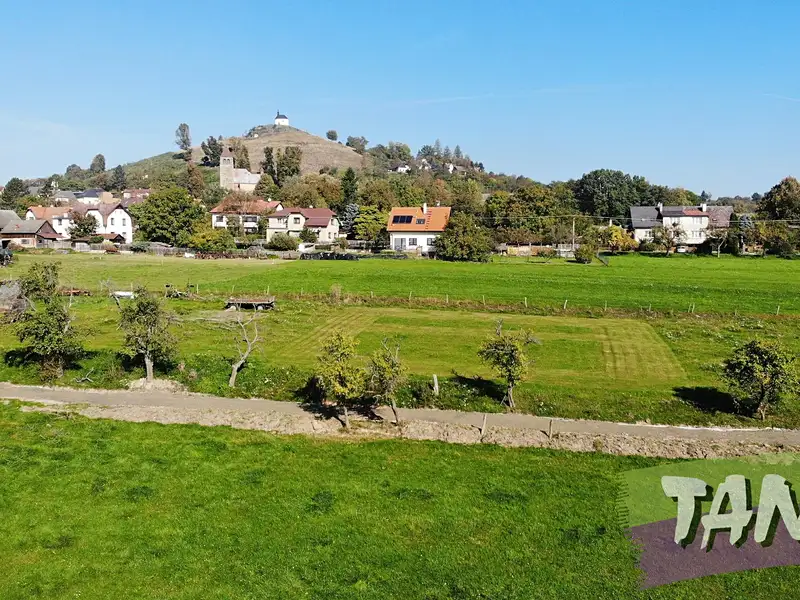 Prodej stavebního pozemku 1004 m², Vyskeř – náhled fotky 3