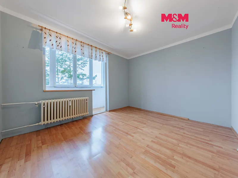 Prodej bytu 2+1, 51 m², Nová Role, ul. Školní