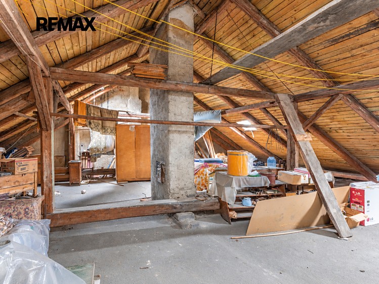 Будинок на продаж, 240 м² (18 з 37)
