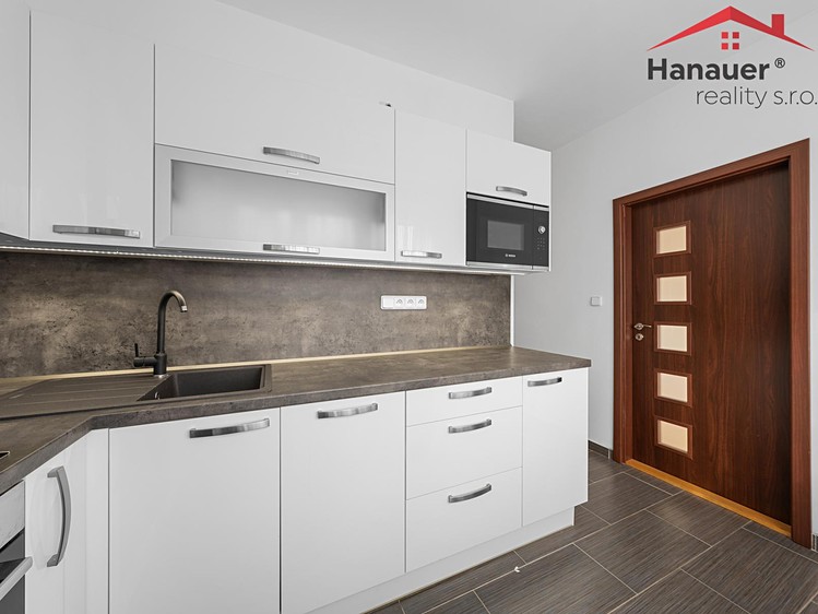 Prodej bytu 3+1, 63 m² (3 z 19)