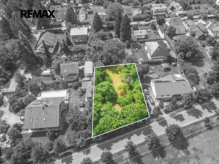 Grundstück zum Kauf, 999 m² (1 von 14)