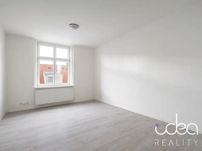 Pronájem bytu 1+1 35 m², Plzeň – náhled fotky 1