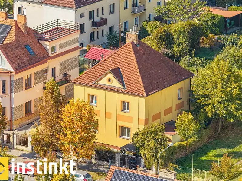 Prodej rodinného domu 340 m², pozemek 924 m², Plzeň – náhled fotky 1