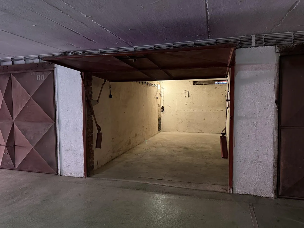 Pronájem garáže 17 m²