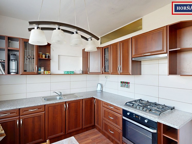 Prodej bytu 2+1, 57 m² (8 z 17)