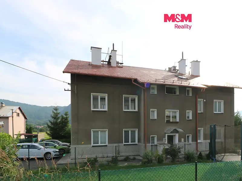 Pronájem bytu 1+1 47 m², Velké Březno – náhled fotky 1