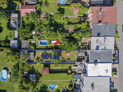 Будинок на продаж, 200 м² (2 з 37)